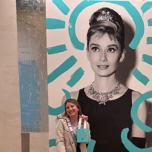 Meet your Posher, Megan